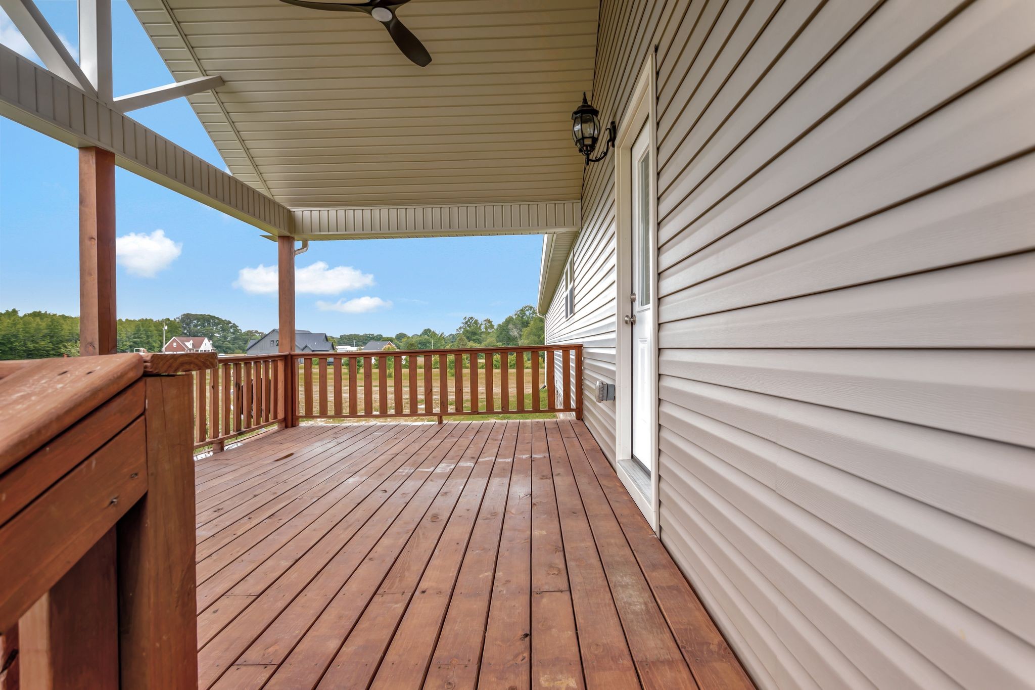 288 Springwater Dr