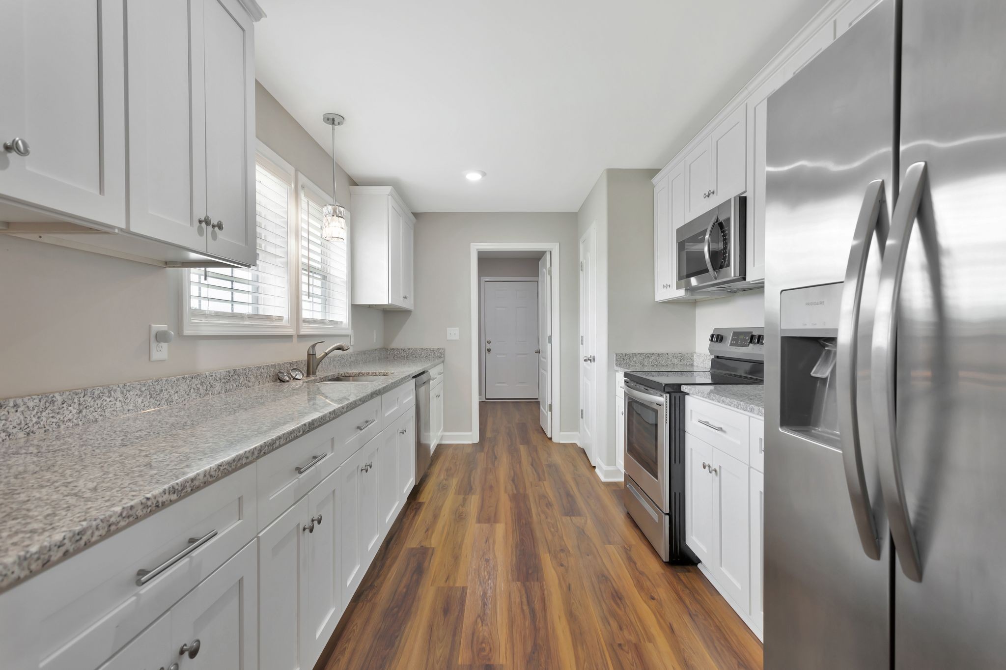 288 Springwater Dr