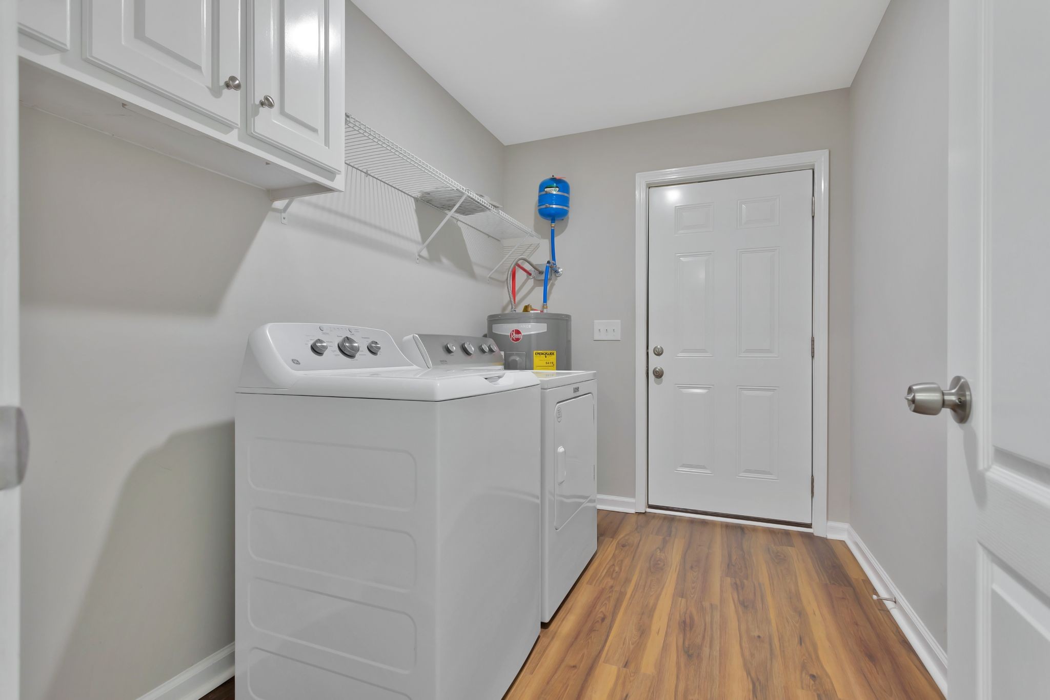 288 Springwater Dr