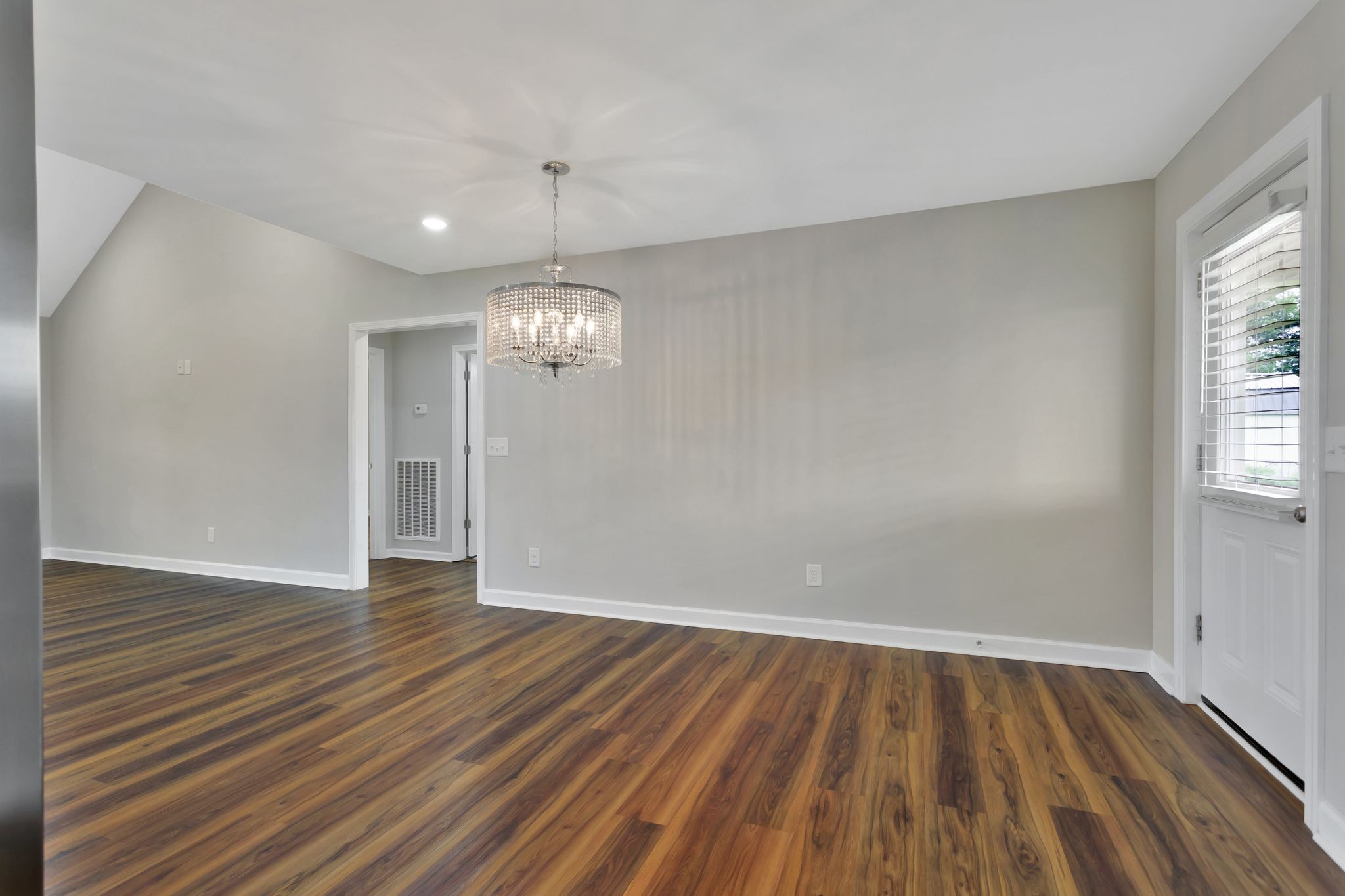 288 Springwater Dr