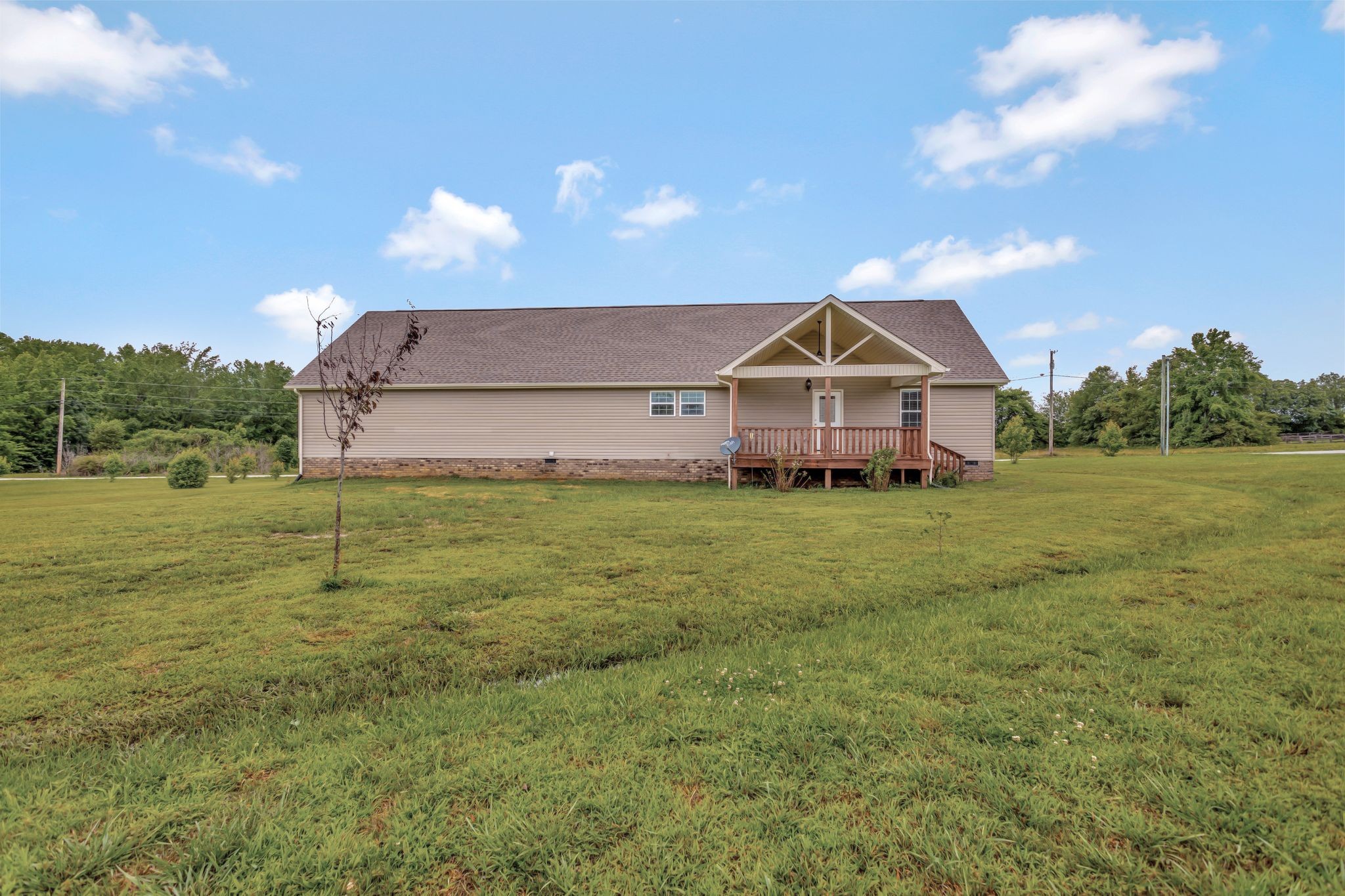 288 Springwater Dr