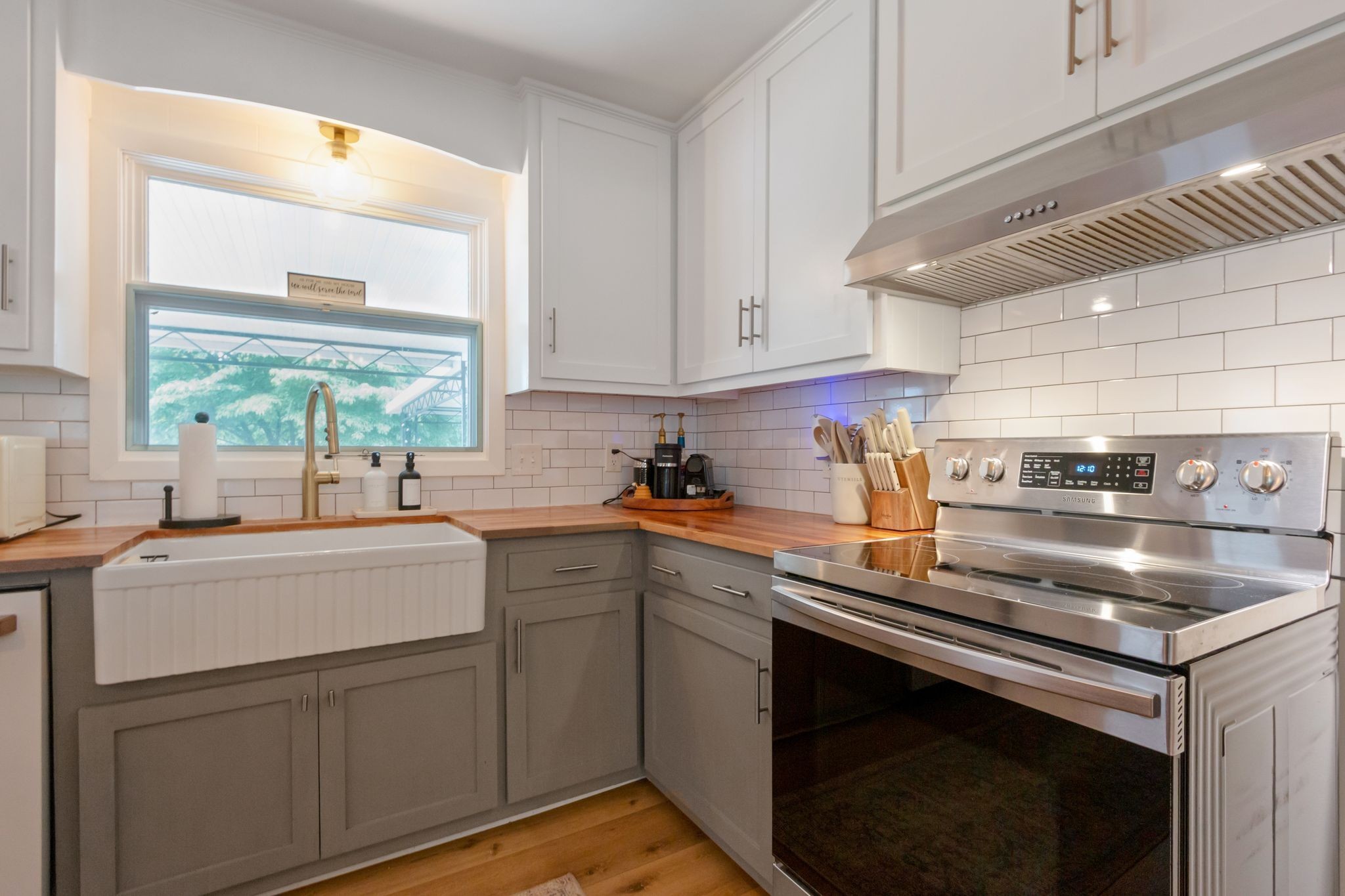 214 Crestland Dr
