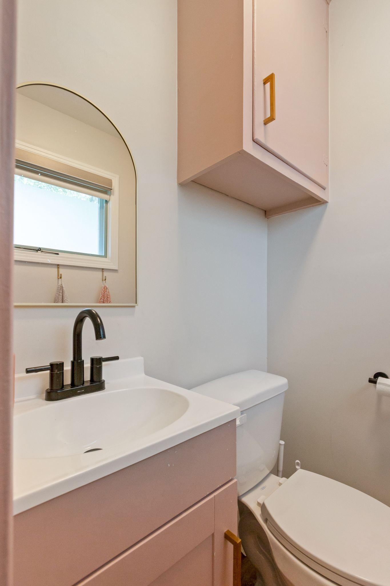 214 Crestland Dr