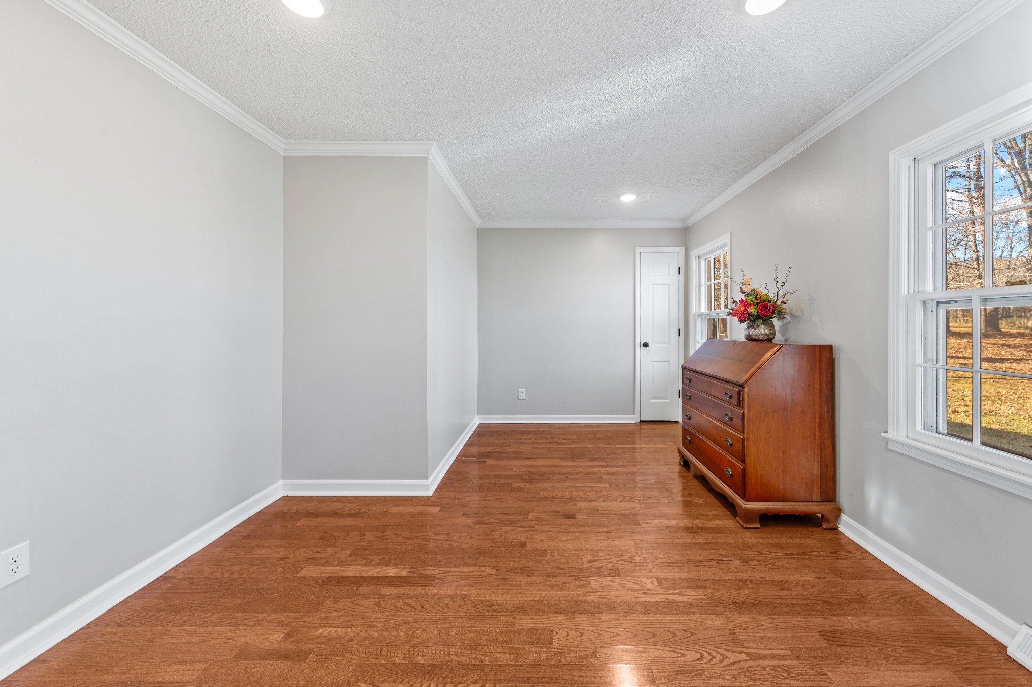 731 Maynard Ln