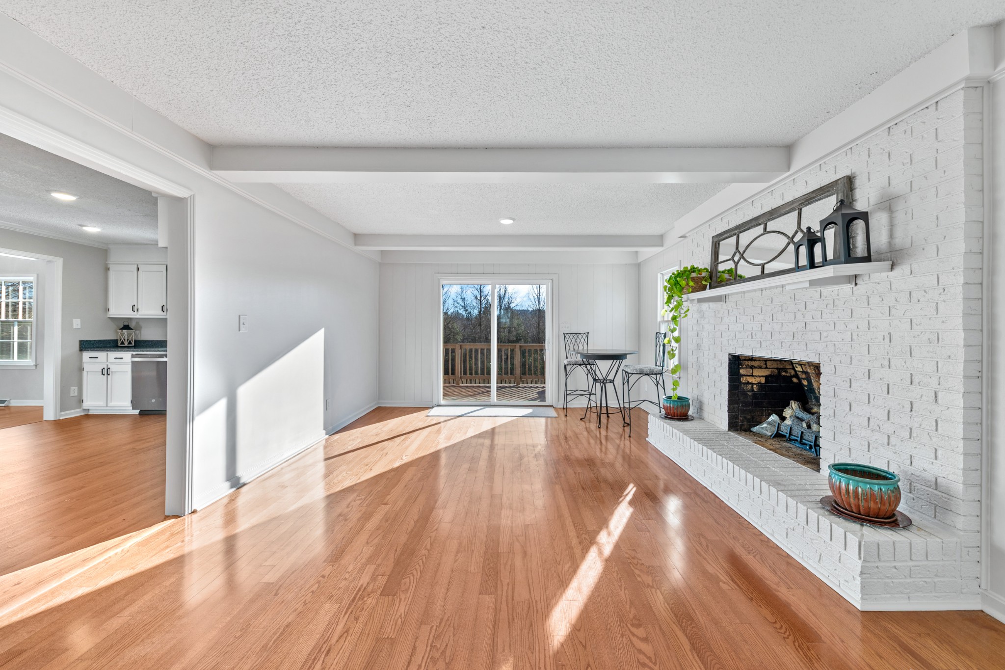 731 Maynard Ln