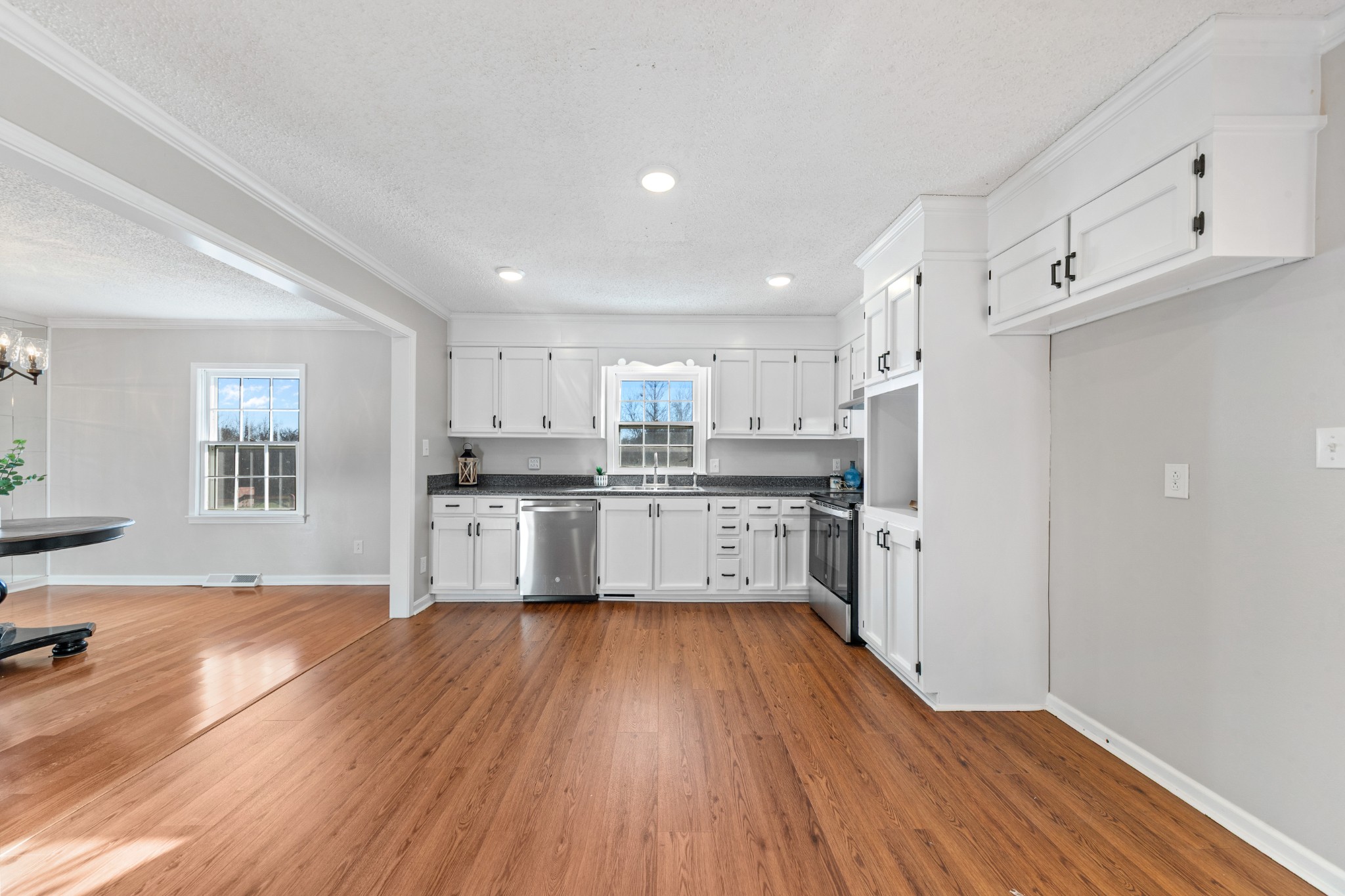731 Maynard Ln