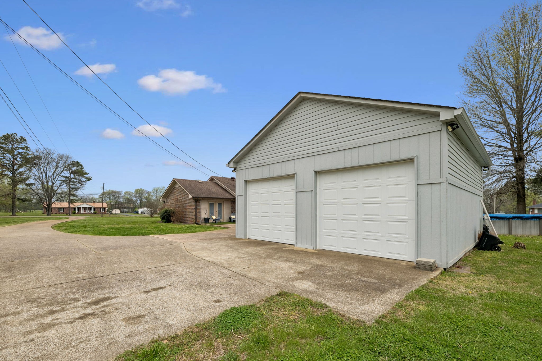 2222 Tindell Ln