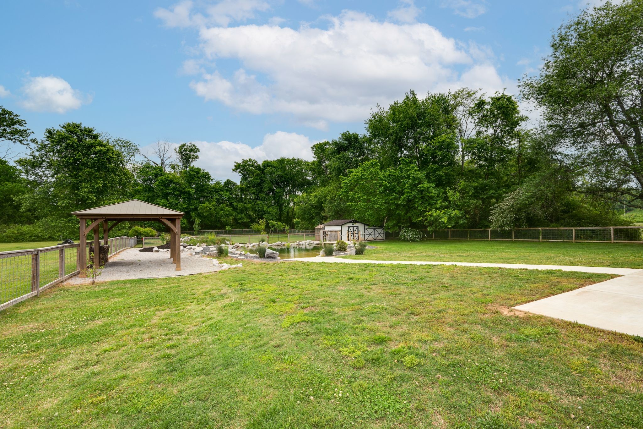 2315 Zion Rd