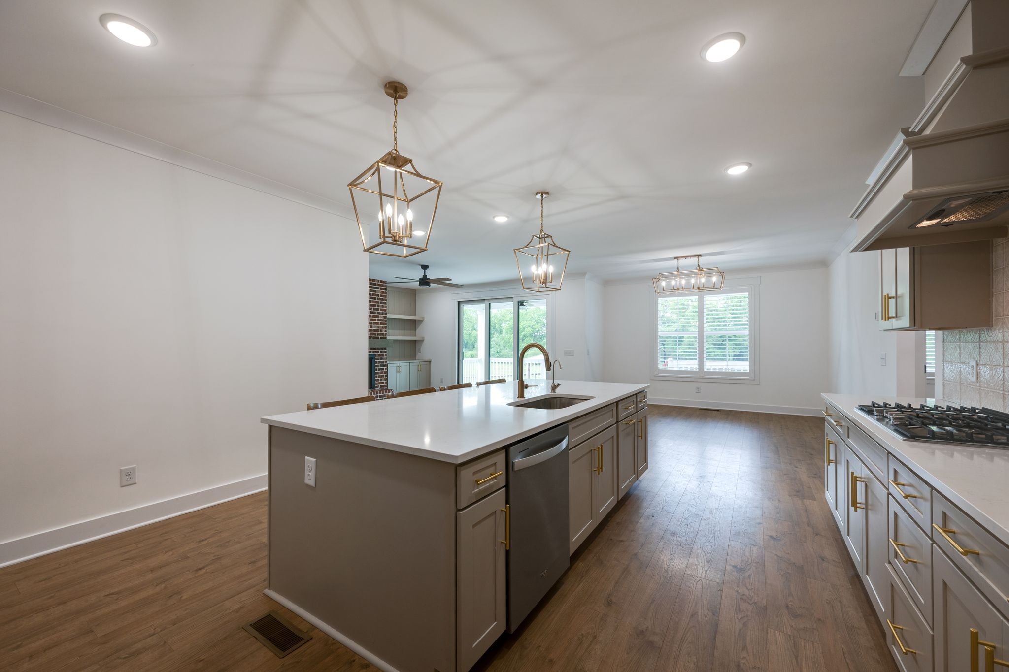 2315 Zion Rd