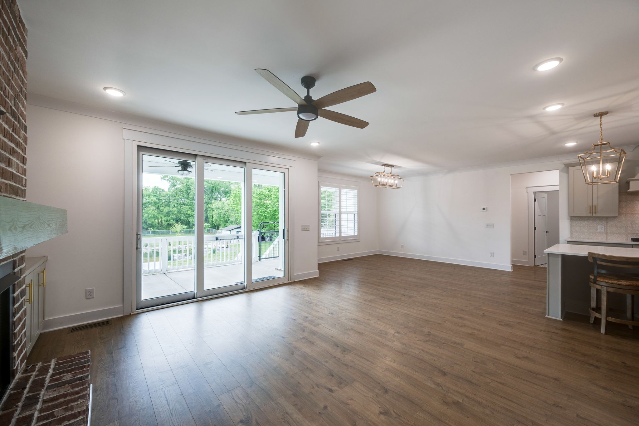 2315 Zion Rd