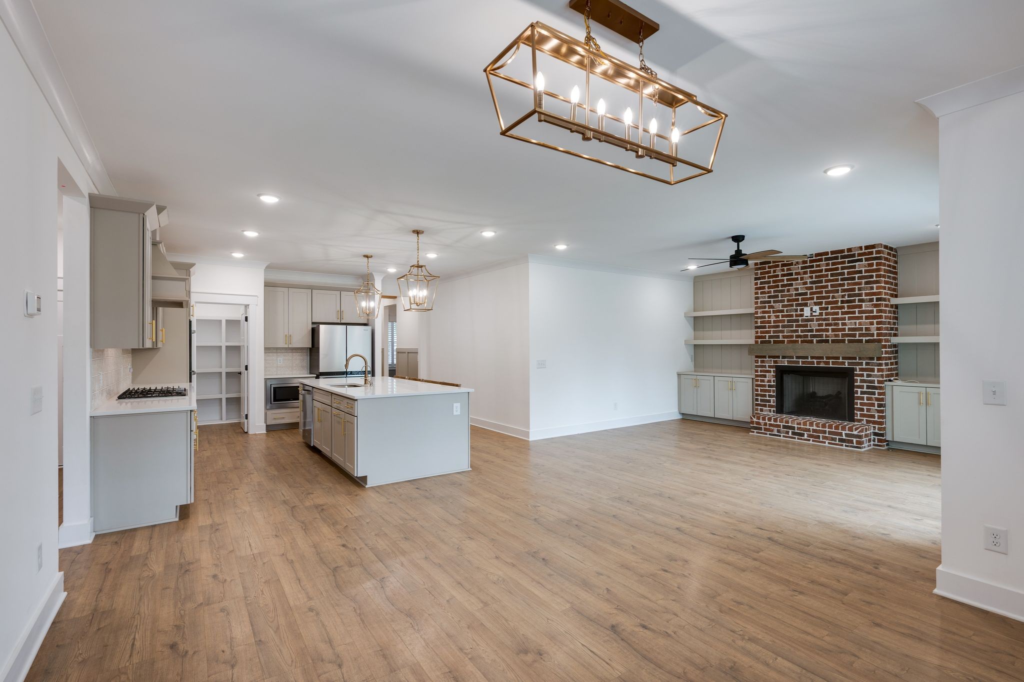 2315 Zion Rd