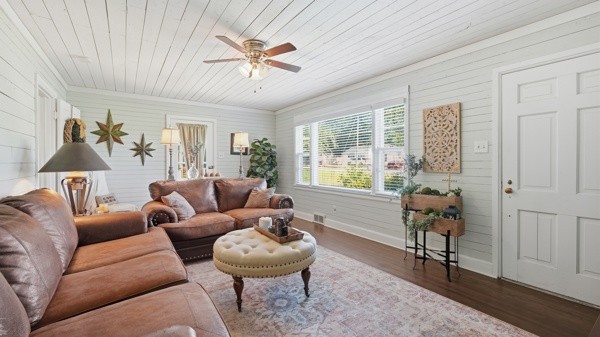 931 Fox Ln