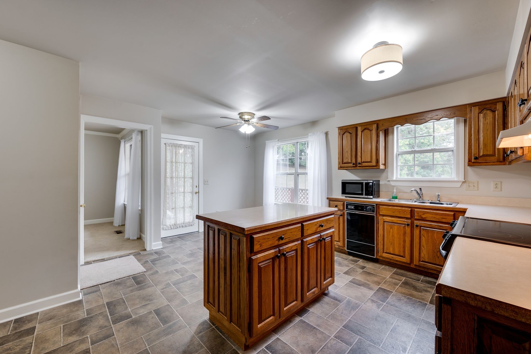205 Austell Dr