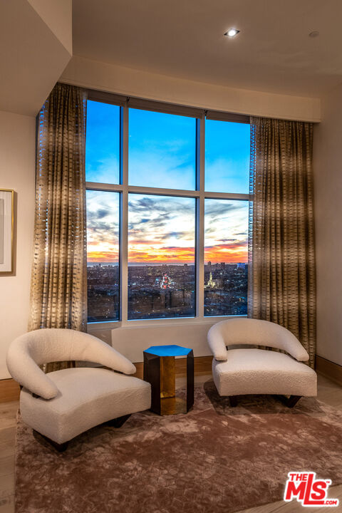 1 W Century Dr Unit: 36A