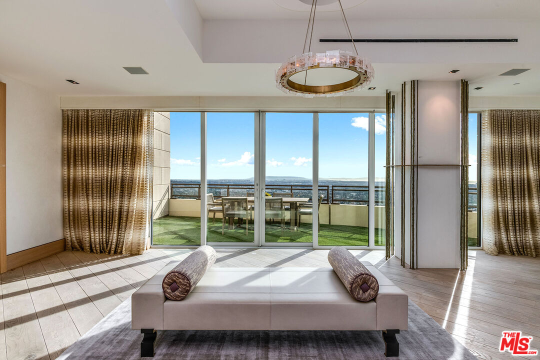 1 W Century Dr Unit: 36A