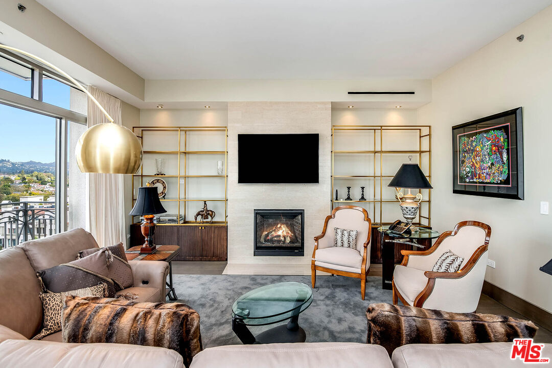 10800 Wilshire Blvd Unit: 1001