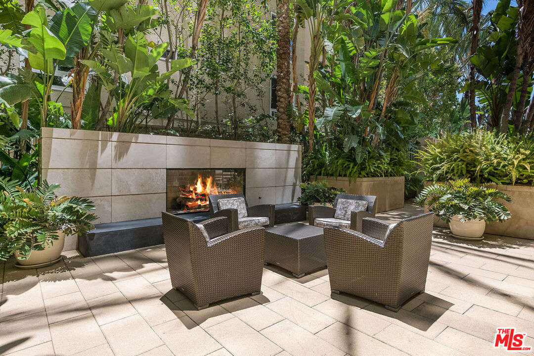 10800 Wilshire Blvd Unit: 1001