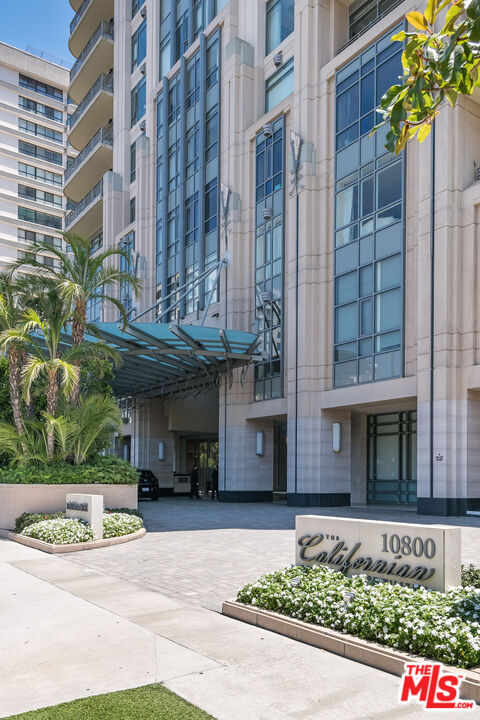 10800 Wilshire Blvd Unit: 1001