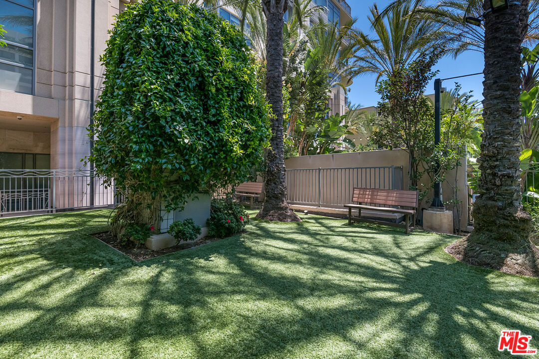 10800 Wilshire Blvd Unit: 1001