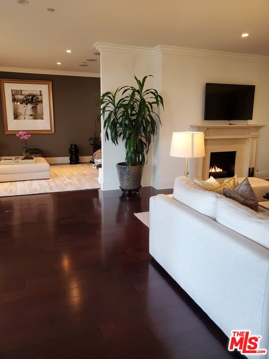 10551 WILSHIRE BLVD Unit: 705
