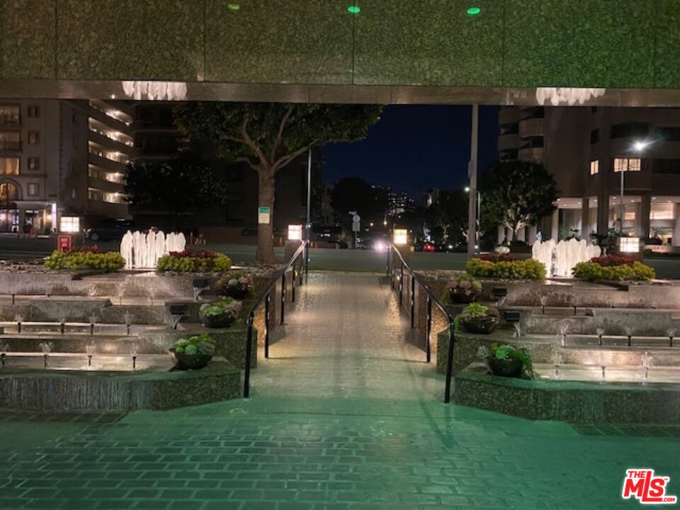 10551 WILSHIRE BLVD Unit: 705