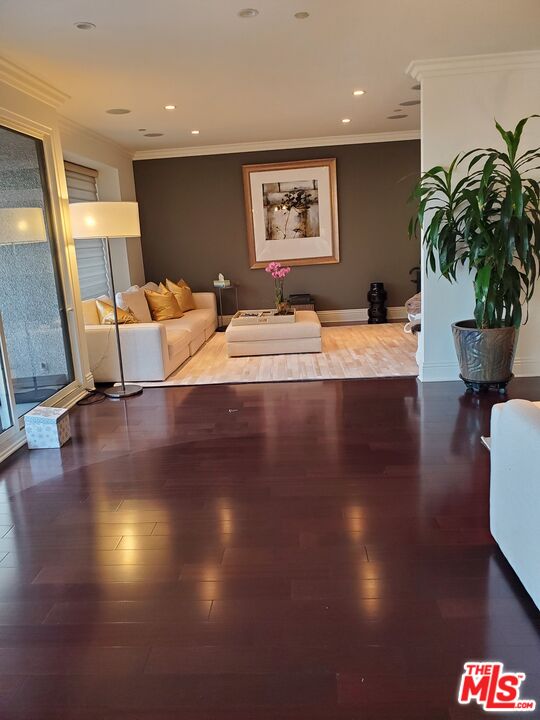 10551 WILSHIRE BLVD Unit: 705