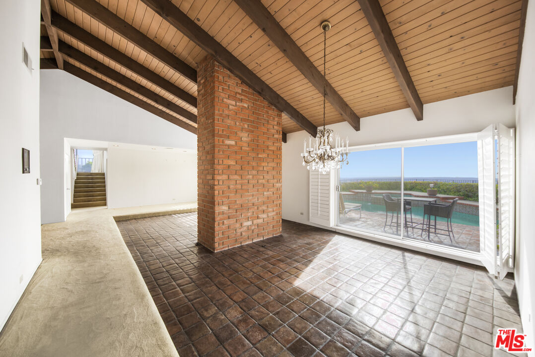 5239 Los Hermosos Way