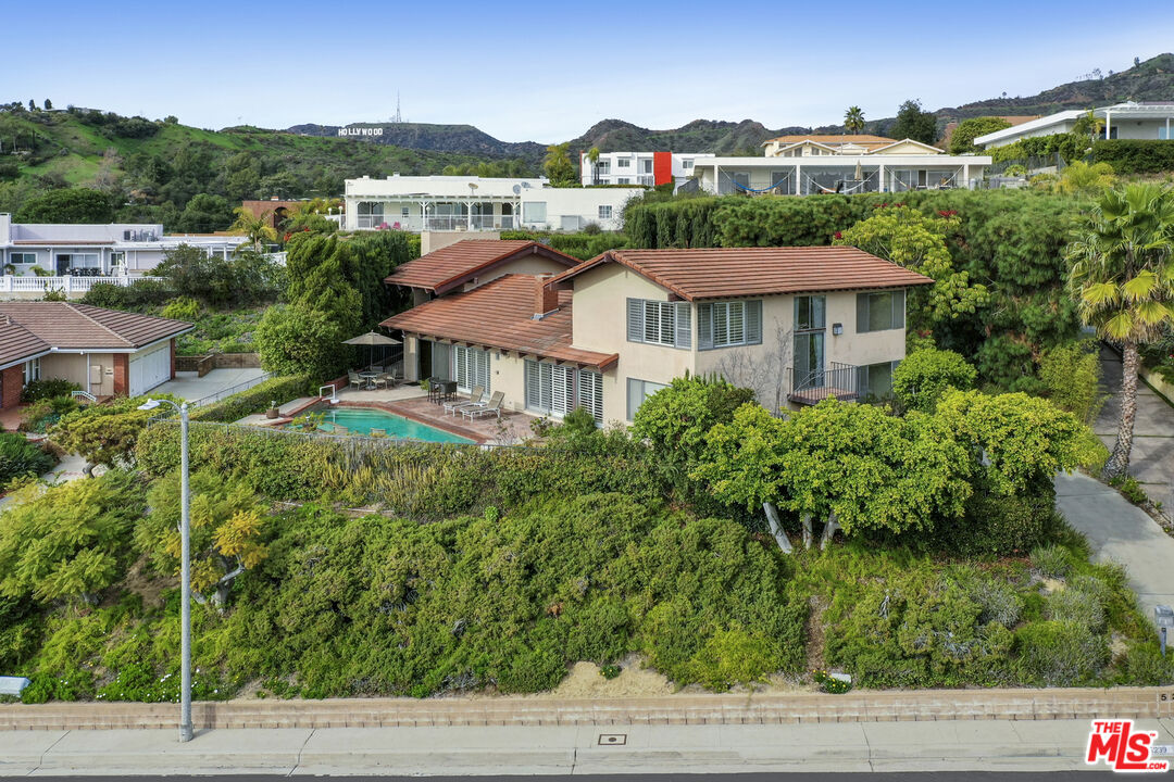 5239 Los Hermosos Way