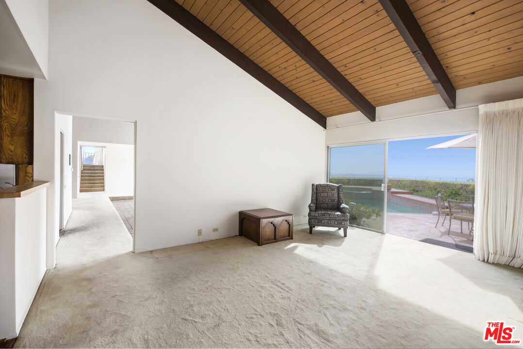 5239 Los Hermosos Way