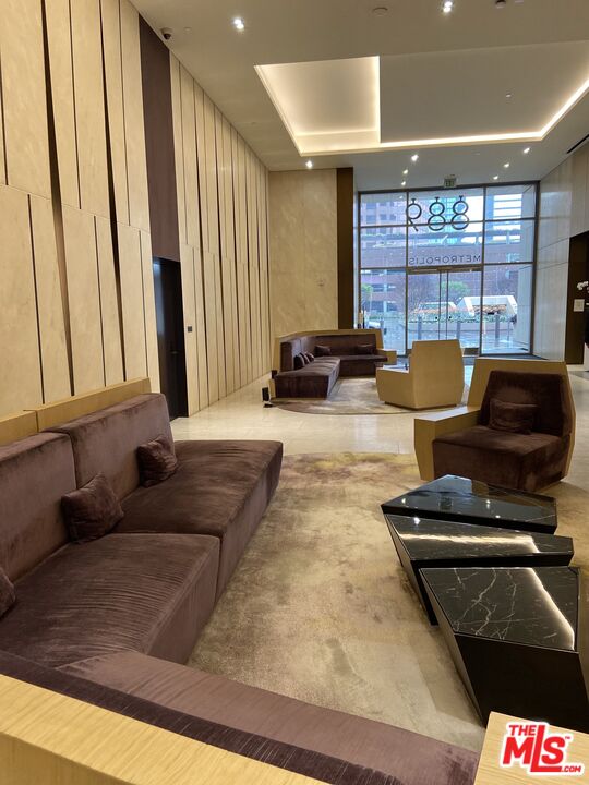 889 Francisco St Unit: 3009