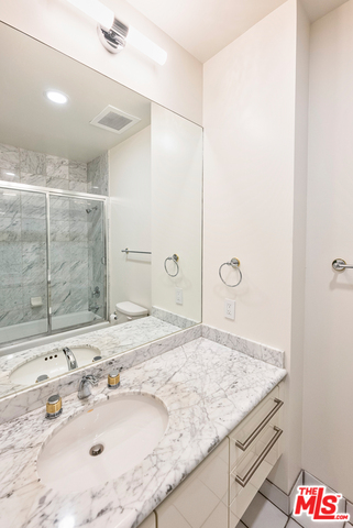 10380 Wilshire Blvd Unit: 404