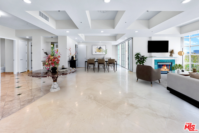 10380 Wilshire Blvd Unit: 404