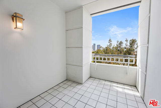 10380 Wilshire Blvd Unit: 404