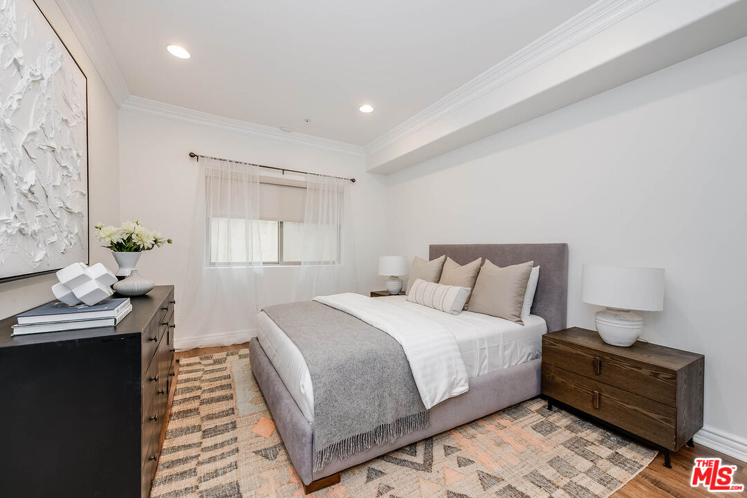 135 S Swall Dr Unit: 103