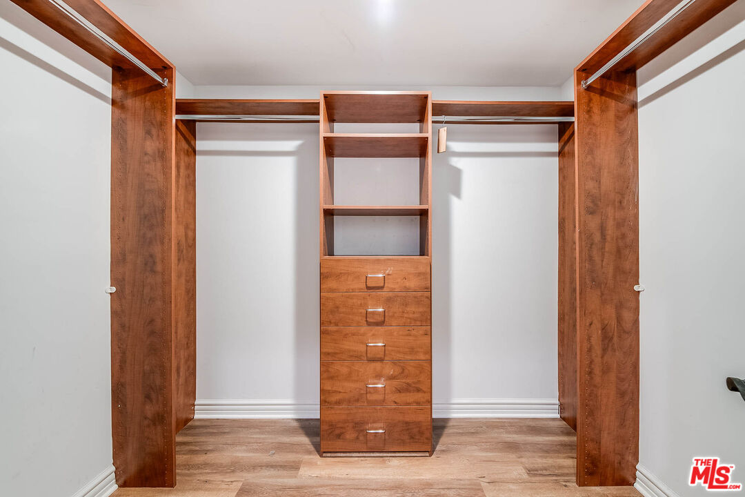 135 S Swall Dr Unit: 103