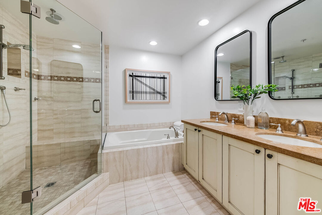 135 S Swall Dr Unit: 103