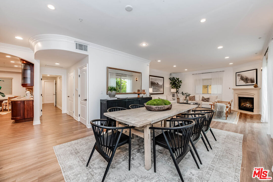 135 S Swall Dr Unit: 103