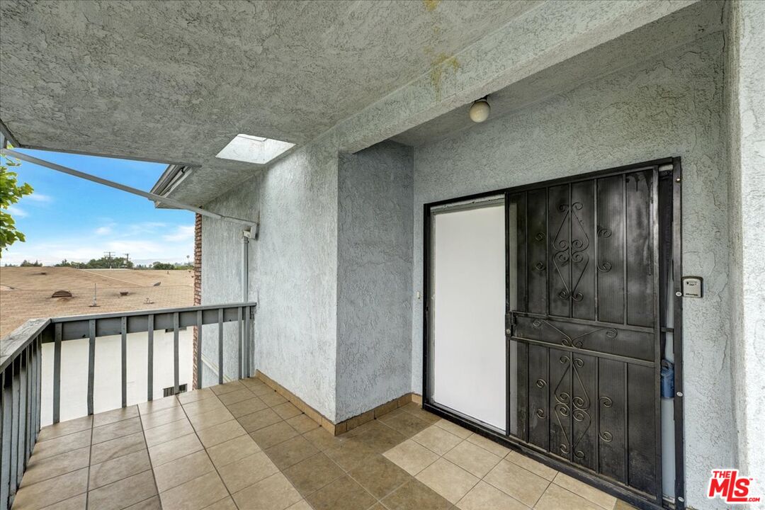 2061 Las Vegas Ave Unit: 12