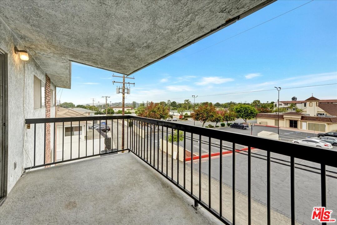 2061 Las Vegas Ave Unit: 12