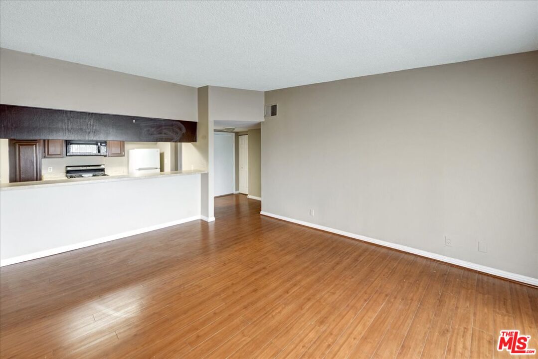 2061 Las Vegas Ave Unit: 12