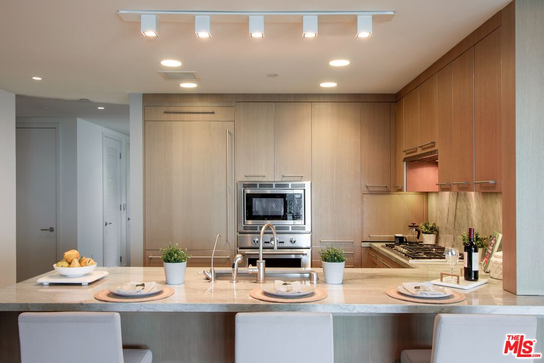 1755 Ocean Ave Unit: 609