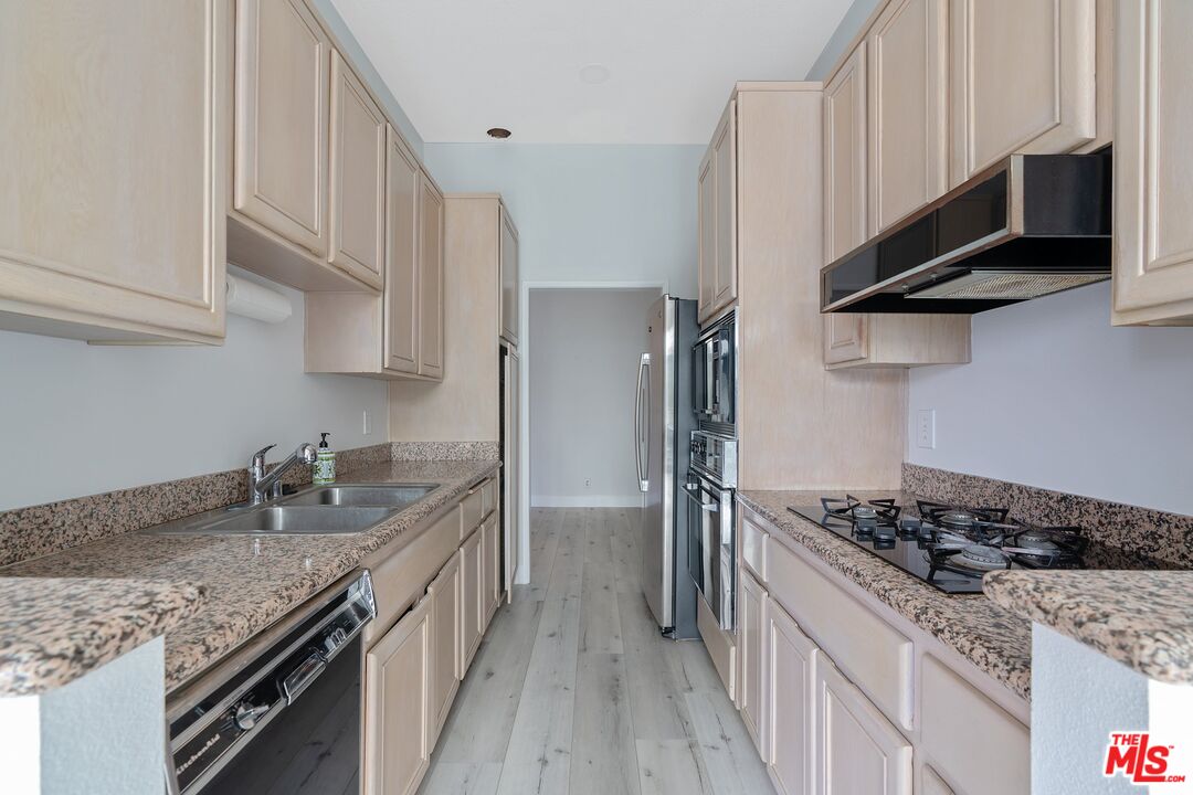 1840 S Beverly Glen Blvd Unit: 507