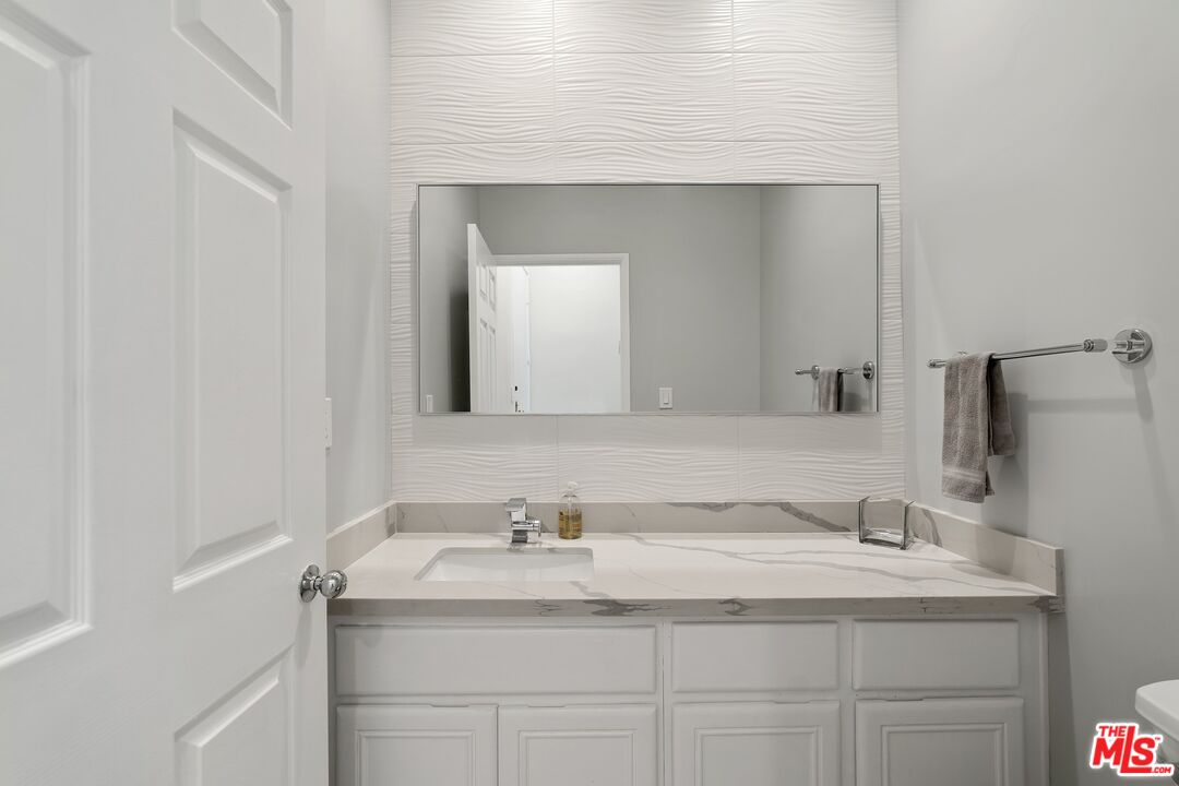 1840 S Beverly Glen Blvd Unit: 507