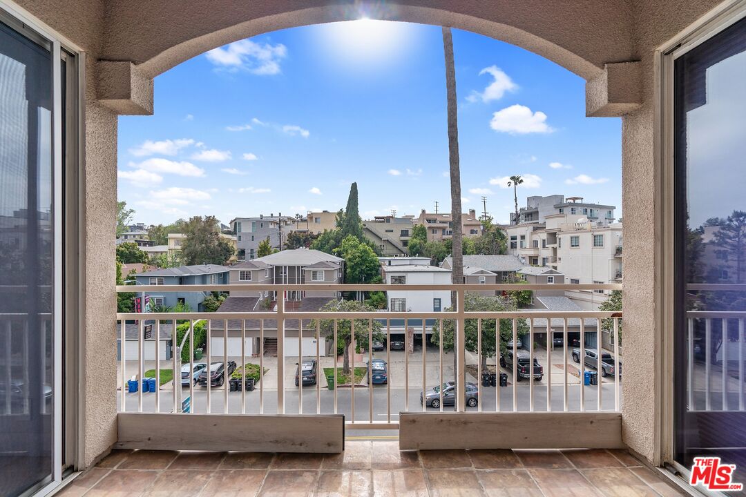 1840 S Beverly Glen Blvd Unit: 507