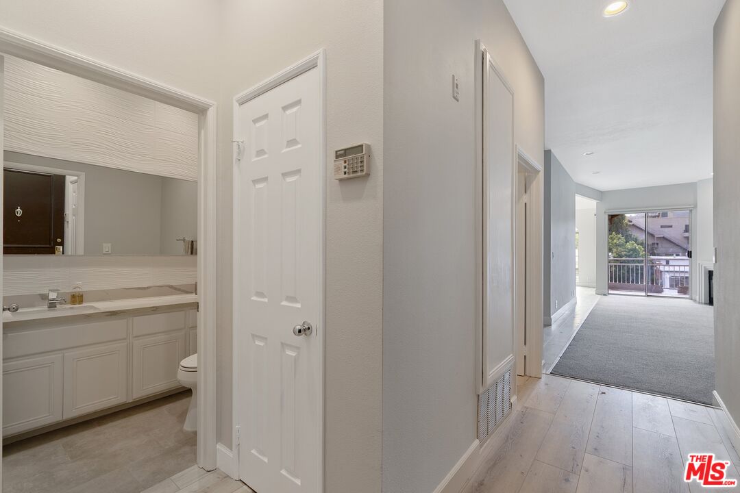 1840 S Beverly Glen Blvd Unit: 507