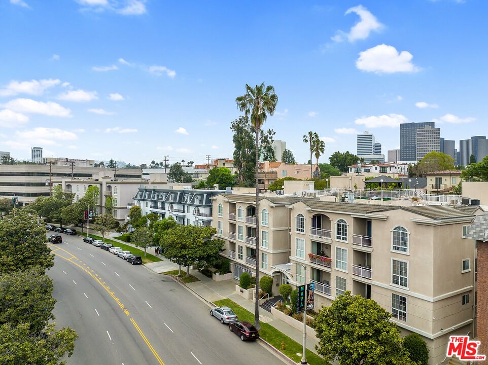 1840 S Beverly Glen Blvd Unit: 507