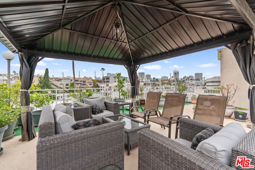 1840 S Beverly Glen Blvd Unit: 507