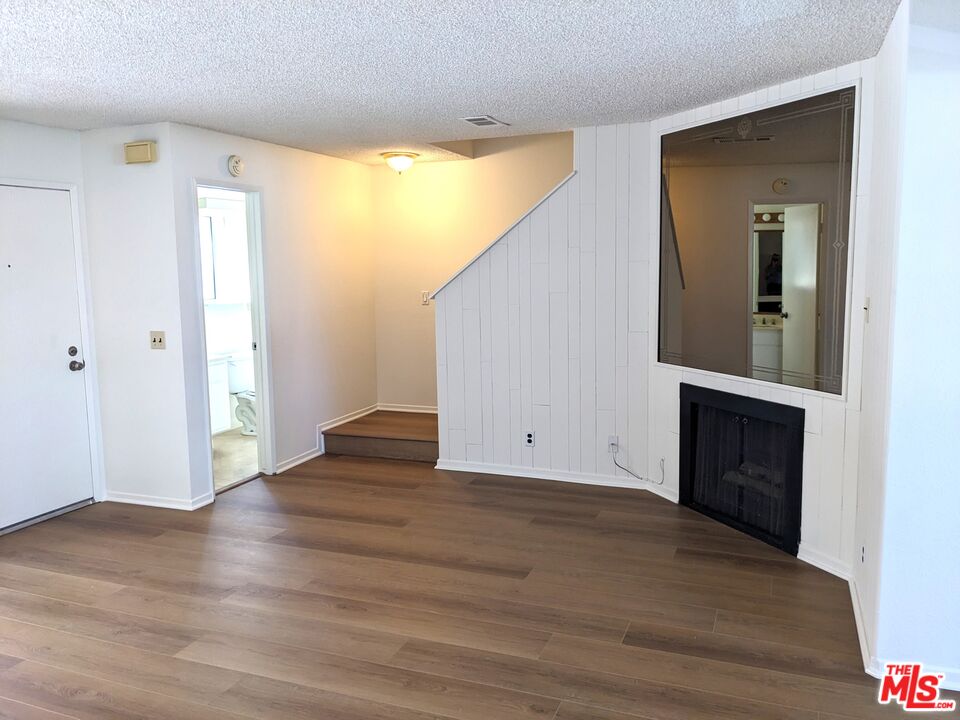 18333 Hatteras St Unit: 122