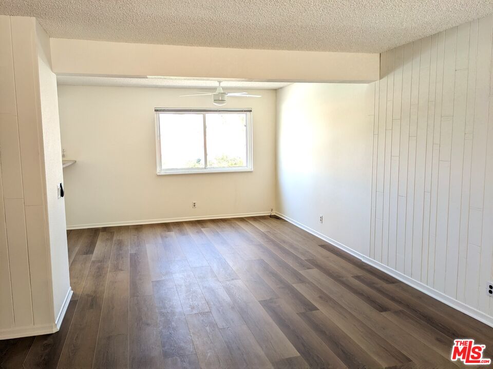 18333 Hatteras St Unit: 122