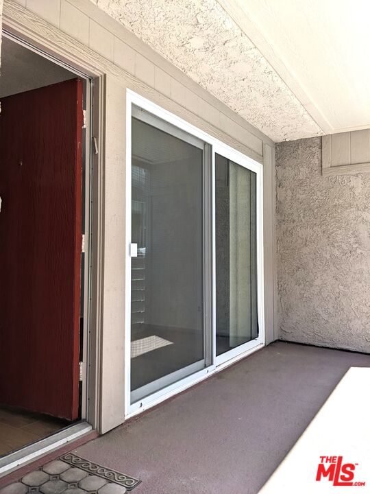 18333 Hatteras St Unit: 122